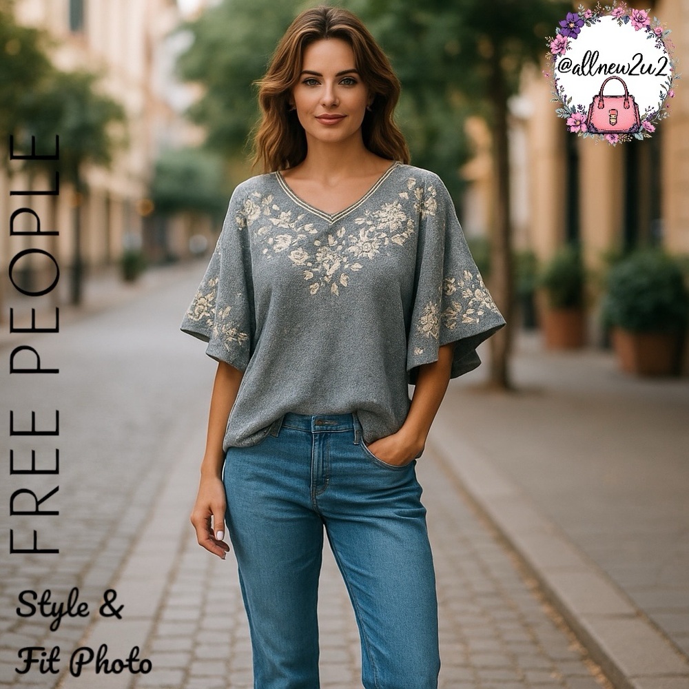 Free People Green Floral Women’s Sweater Top Size Small